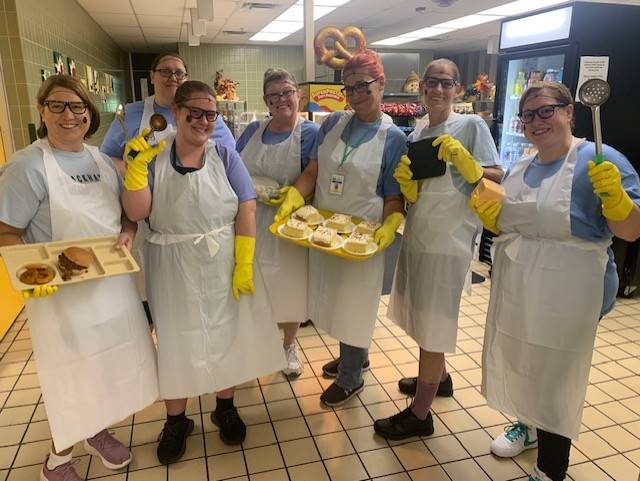 HS Lunch Ladies